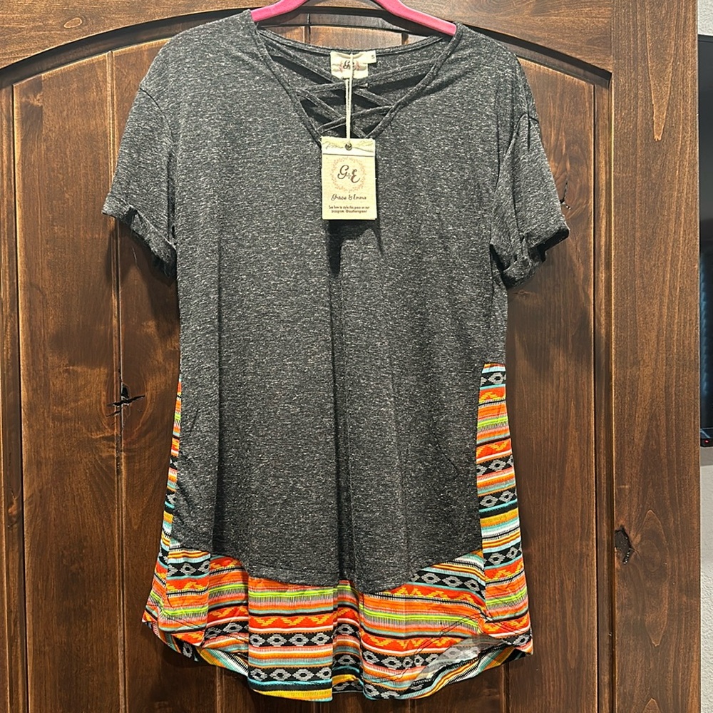 NWT Grace & Emma Flowy Top Serape/Heather Gray SM
